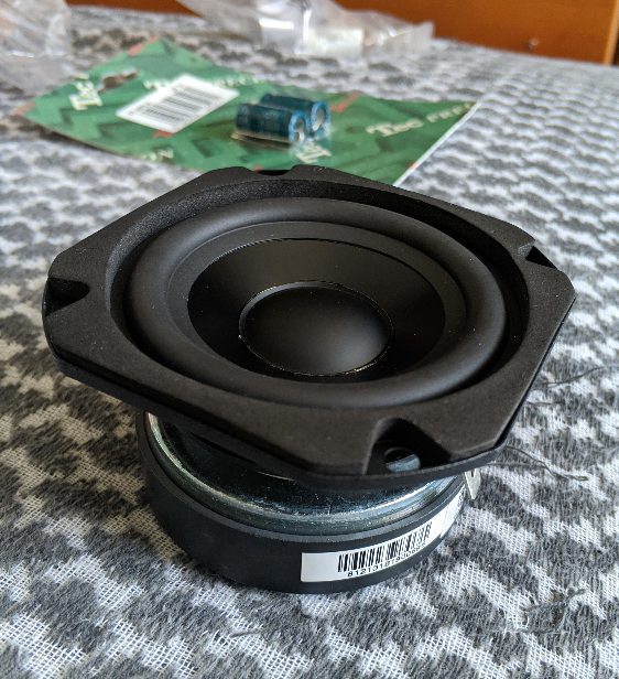 Speaker type