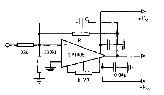 Charge amplifier circuit for piezoelectric accelerometer